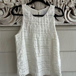 Waverly Grey Textured White Sleeveless Blouse Medium